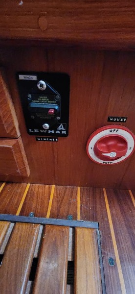 
								USA 1987 Hunter Legend 40 USD full									