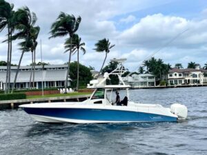 USA 2013 Boston Whaler 370 Outrage USD