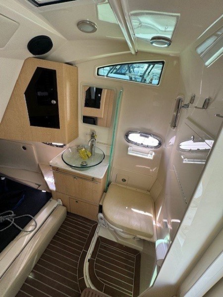 
								USA 2013 Boston Whaler 370 Outrage USD full									