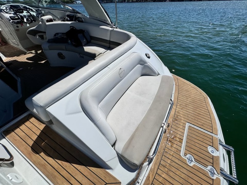 
								Crownline 300 LS 2008 full									