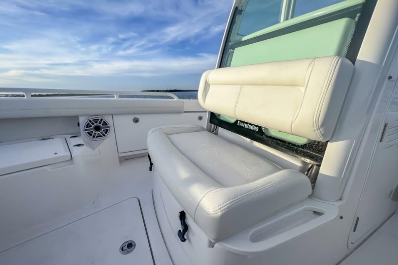 
								USA 2023 Everglades 253 USD full									