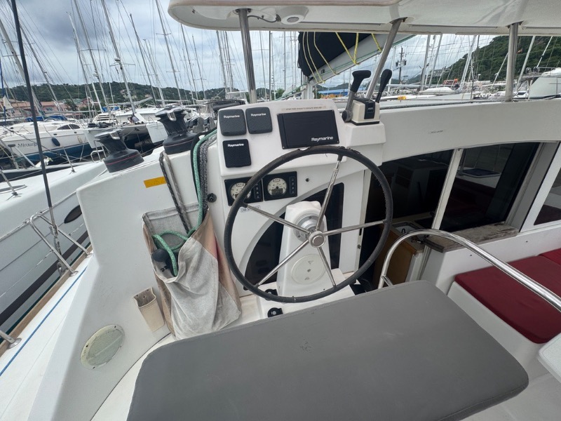 
								Grenada 2013 Lagoon 380 S2 USD full									